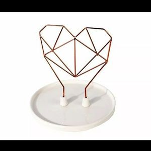 New wire heart ceramic jewelry holder/decor